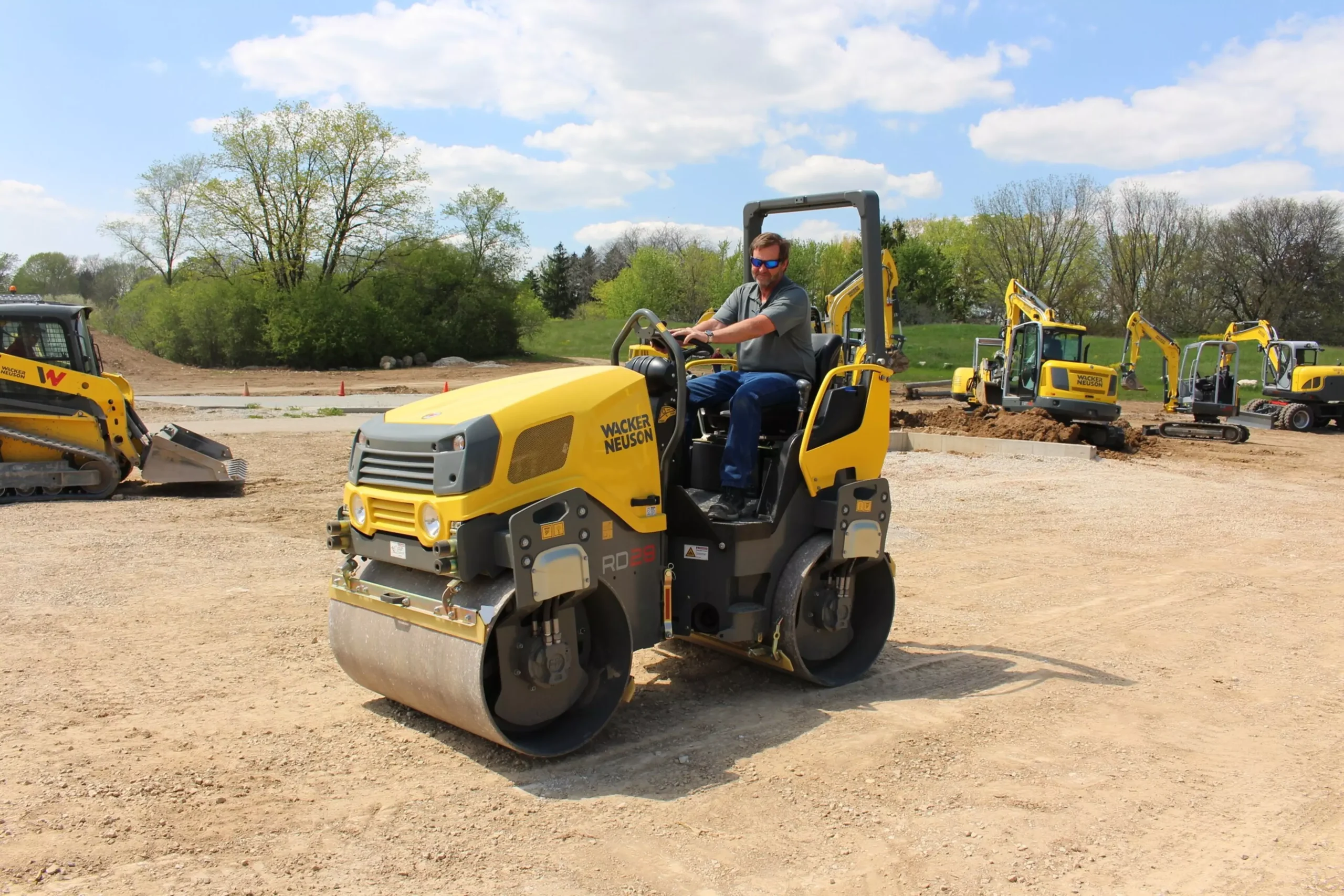 Wacker Neuson Tandem roller RD27